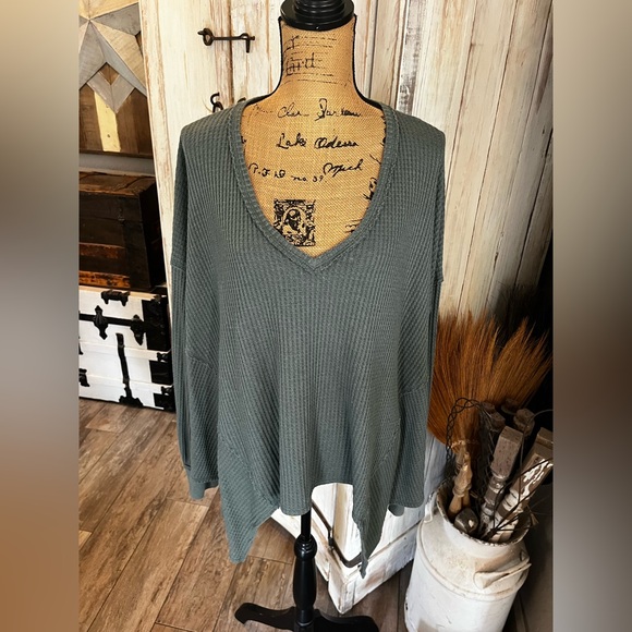We The Free Olive Green V-Neck Top - Picture 3 of 5